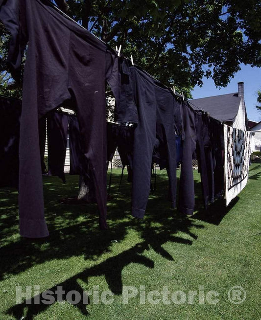 Photo - Wash hanging on the line on an Amish farm, Lancaster, Pennsylvania- Fine Art Photo Reporduction