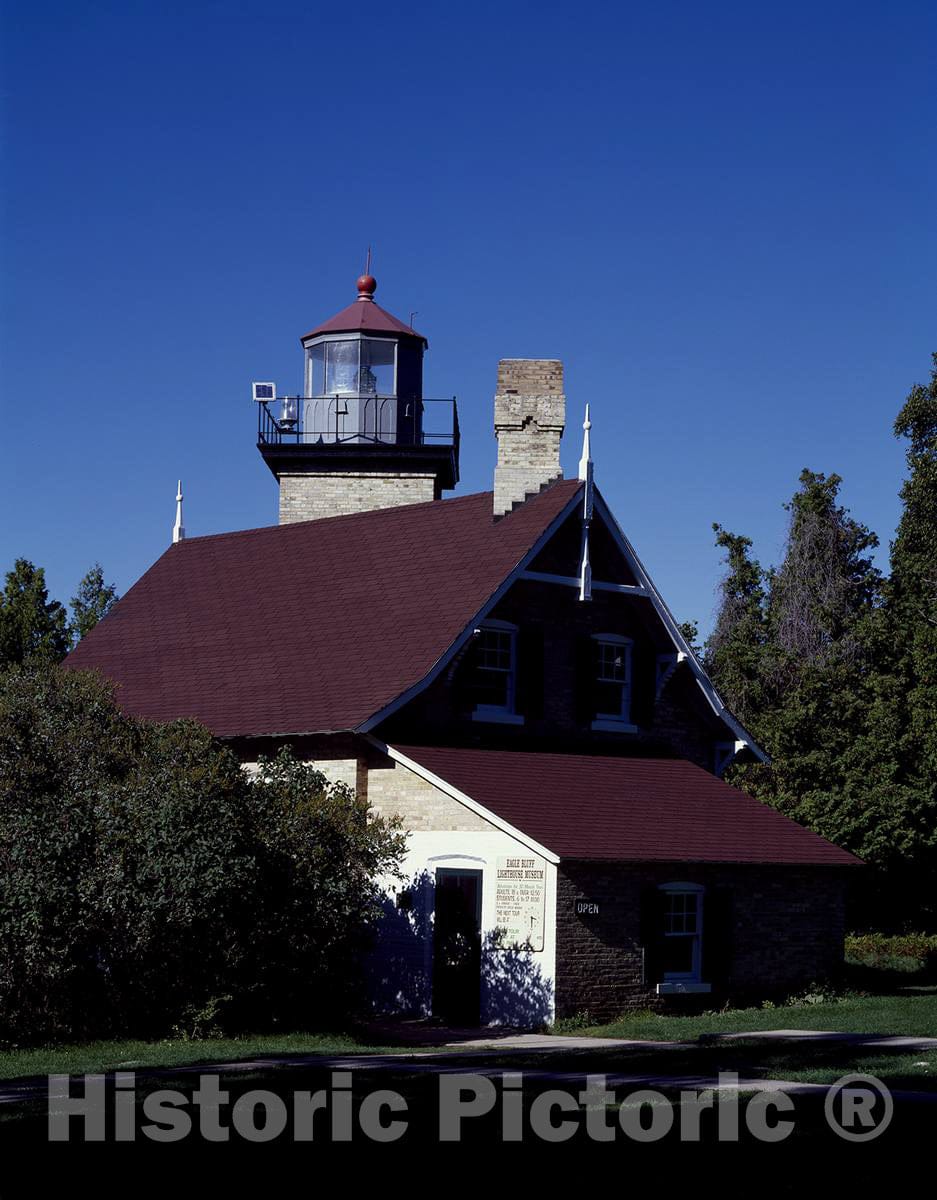 Photo - Eagle Bluff Lighthouse, now a museum in Door County's Peninsula State Park, Sister Bay, Wisconsin- Fine Art Photo Reporduction