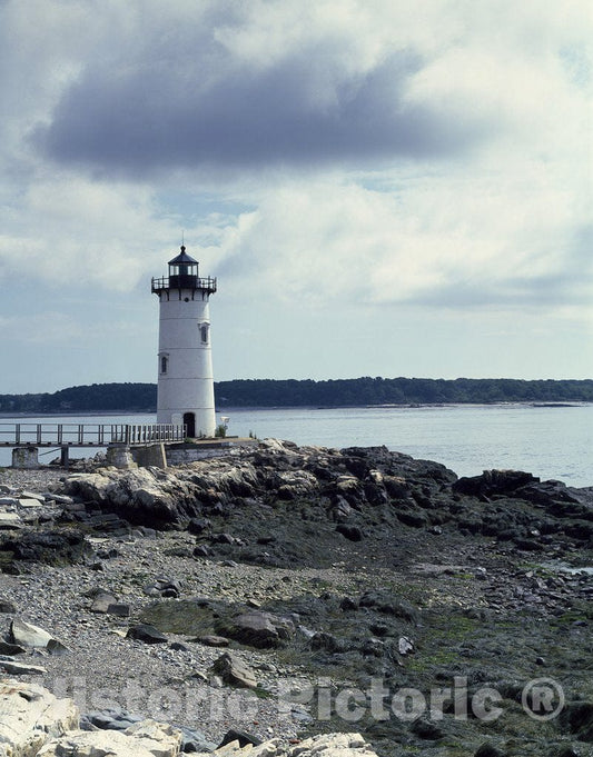 Portland, ME Photo - Portland Harbor Light, Portland, Maine
