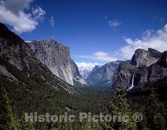 California Photo - Yosemite Valley, California