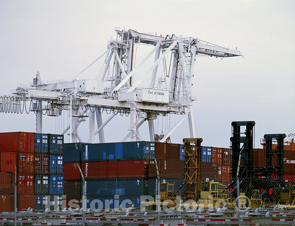 Oakland, CA Photo - Container Facility at Harbor, Oakland, California