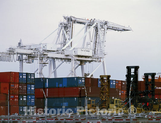 Oakland, CA Photo - Container Facility at Harbor, Oakland, California