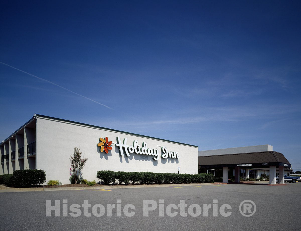Marlyland Photo - Holiday Inn Motel in Washington's Maryland Suburbs