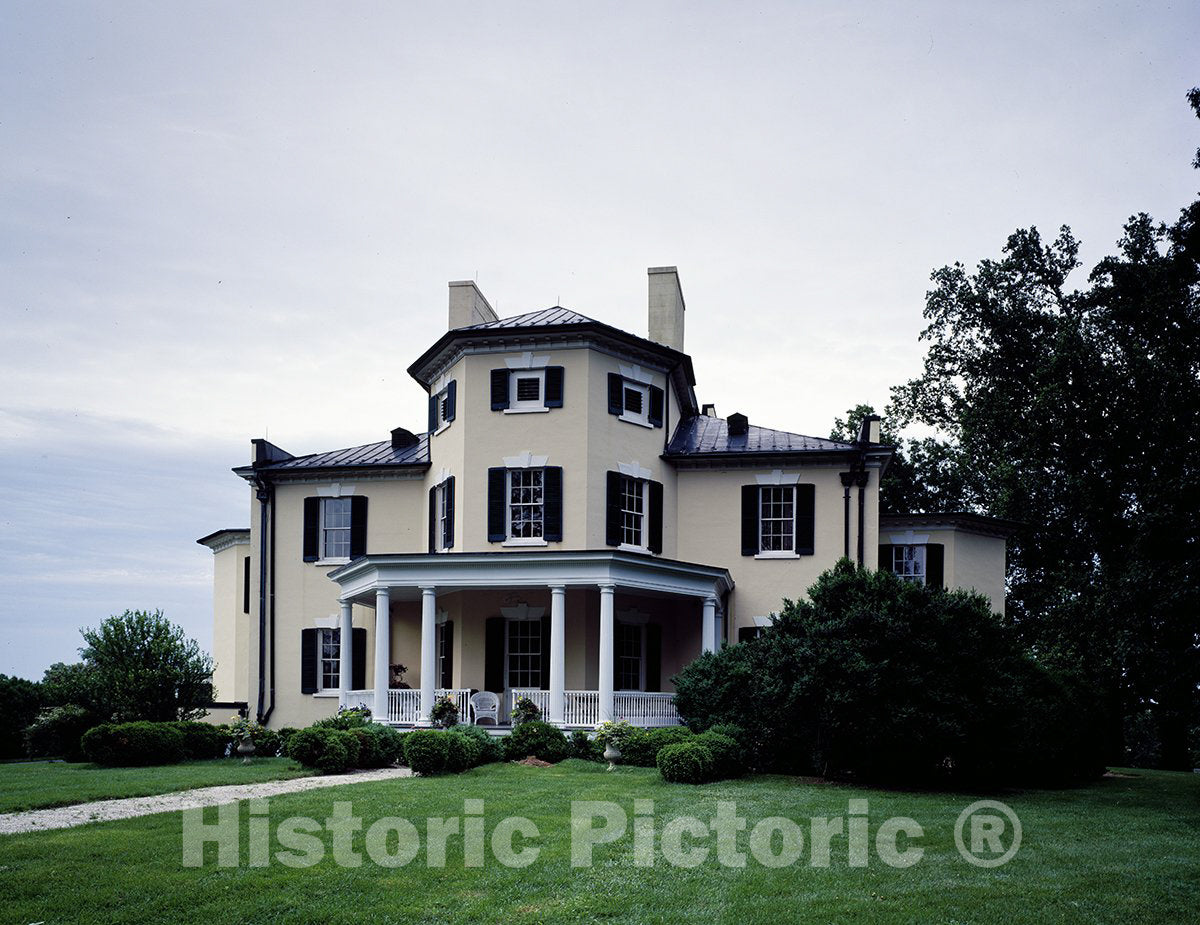 Leesburg, VA Photo - The 1803 Oatlands Plantation Home, Leesburg, Virginia-