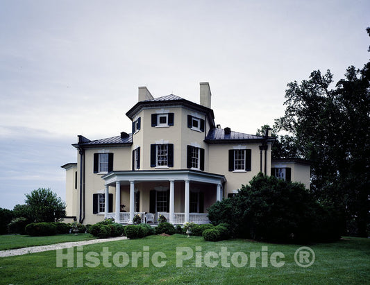 Leesburg, VA Photo - The 1803 Oatlands Plantation Home, Leesburg, Virginia-
