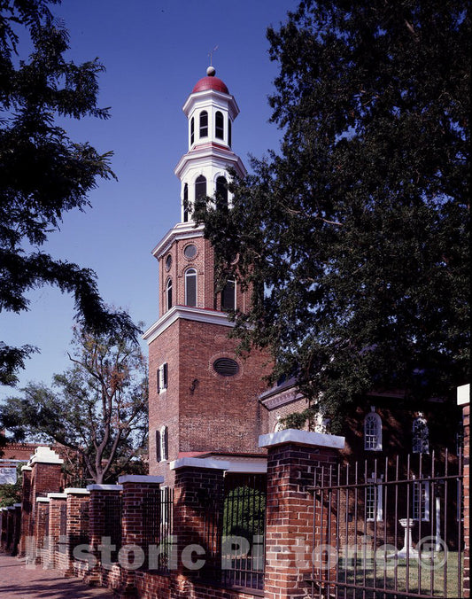 Alexandria, VA Photo - The 1773 Christ Church, Where Both George Washington and Robert E. Lee Once Worshipped, Alexandria, Virginia