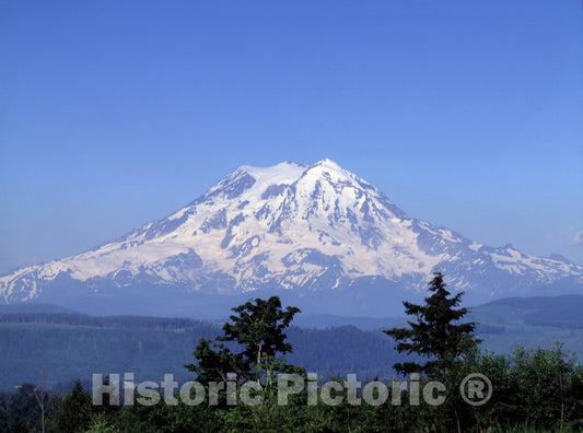 Mount Shasta, CA Photo - Mount Shasta, California