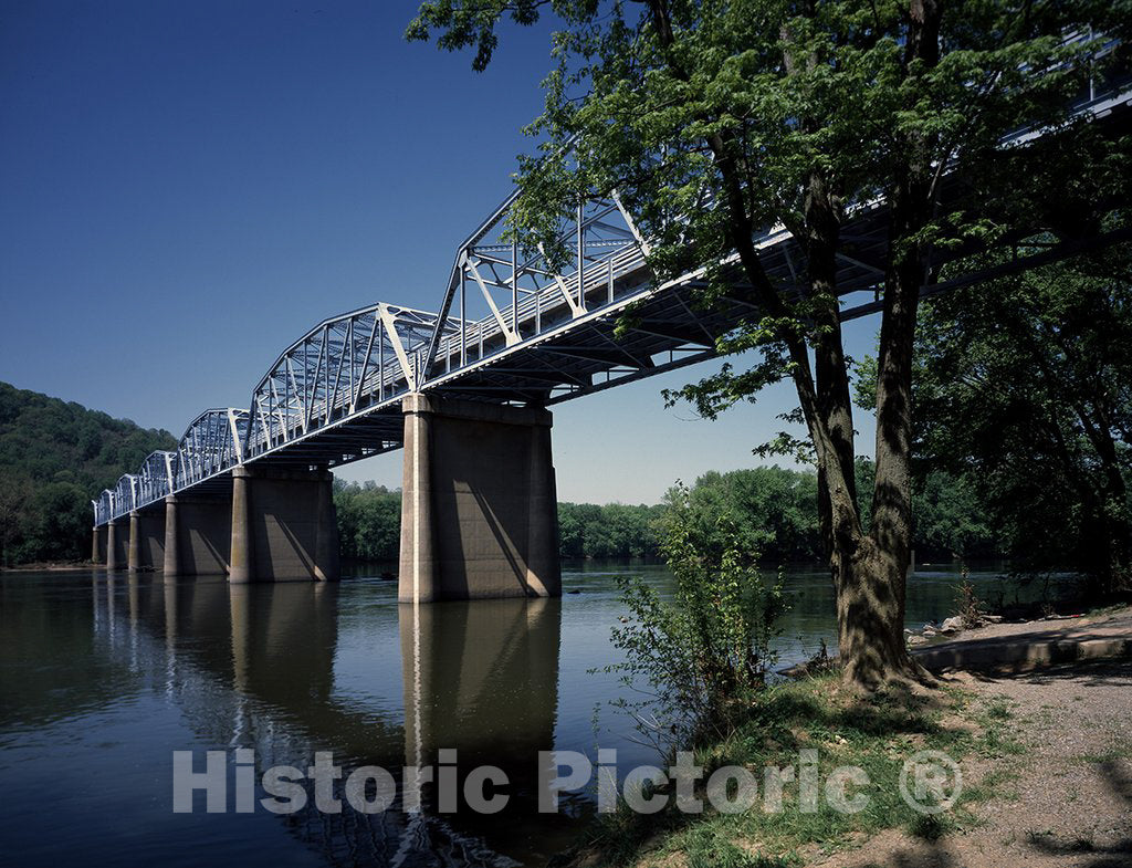 Point of Rocks, MD Photo - The 1939 Point of Rocks Bridge Over The Potomac River, Point of Rocks, Maryland