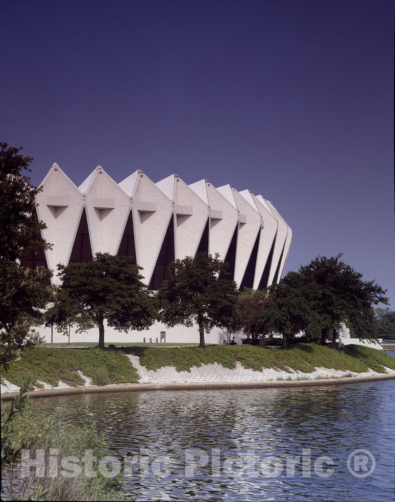 Hampton, VA Photo - Hampton Roads Coliseum, Hampton, Virginia