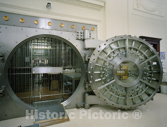 United States Photo - Open Bank Vault