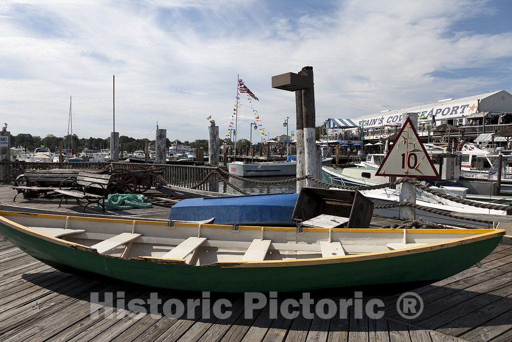 Bridgeport, CT Photo - Captain Cove Seaport in Bridgeport, Connecticut