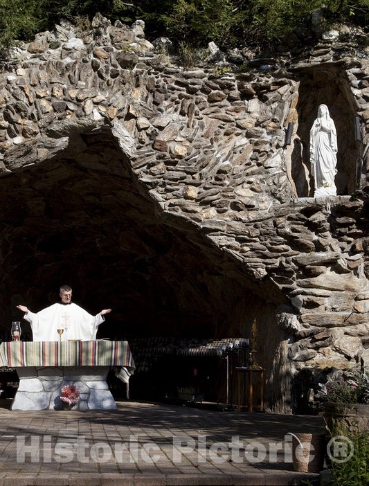 Litchfield, CT Photo - Our Lady of Lourdes' Shrine, Litchfield, Connecticut