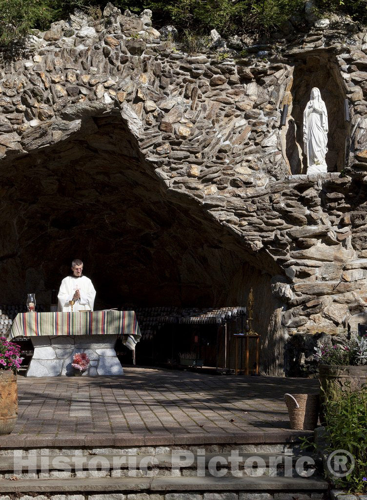Litchfield, CT Photo - Our Lady of Lourdes' Shrine, Litchfield, Connecticut