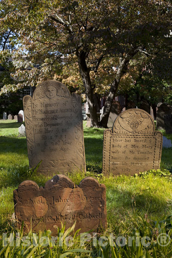 Hartford, CT Photo - Ancient Cemetery, Hartford, Connecticut