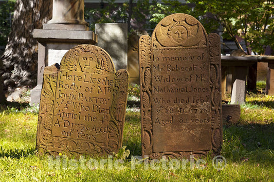Hartford, CT Photo - Ancient Cemetery, Hartford, Connecticut