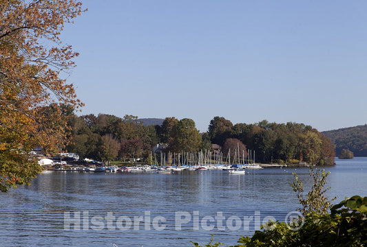 New Milford, CT Photo - Lake Candlewood, Connecticut