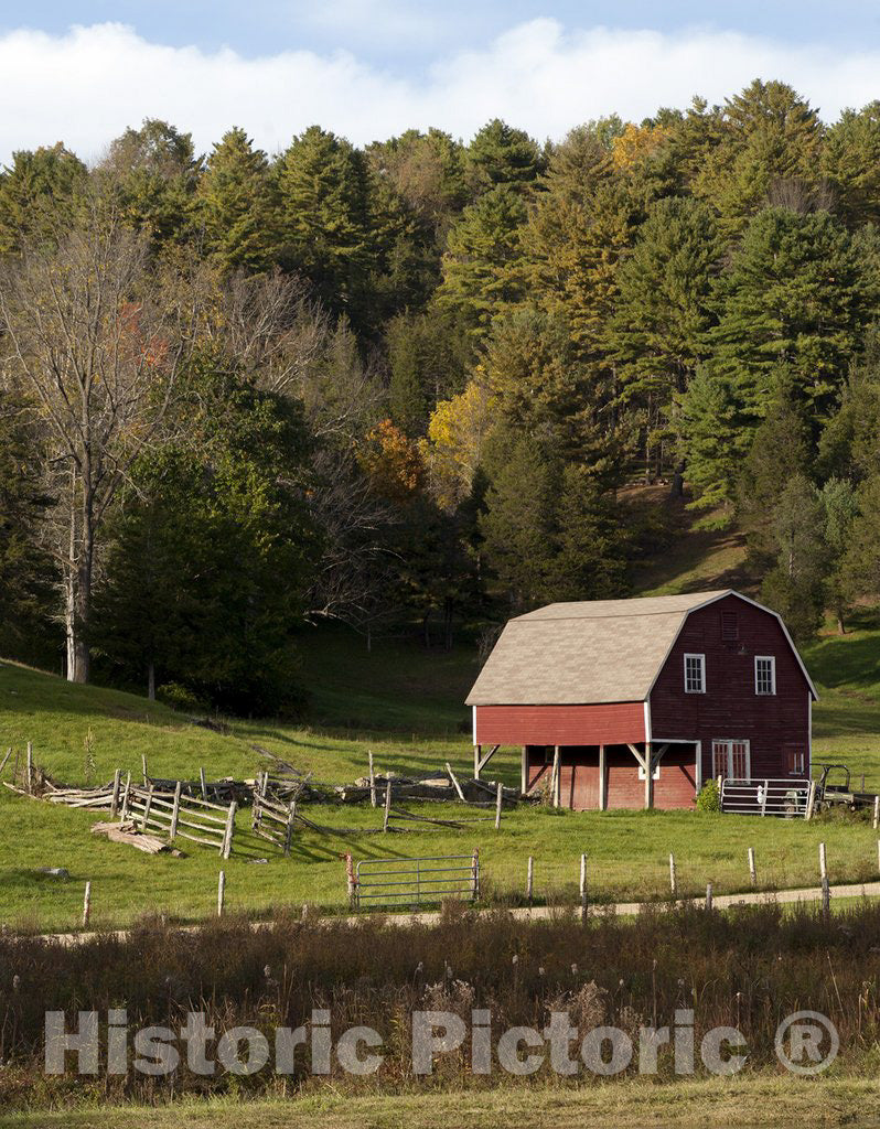 Falls Village, CT Photo - Barn in Falls Village, Connecticut