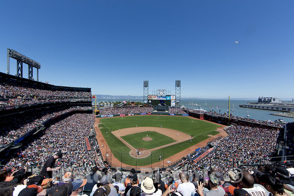 San Francisco, CA Photo - San Francisco Giants Baseball Team Plays The Chicago Cubs at AT&T Ball Park in San Francisco, California