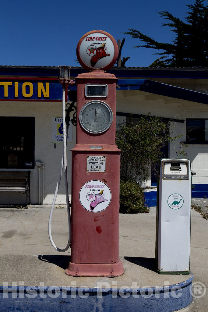 Seaside, CA Photo - Old Gas Station Mr. Lubrication, 1629 Del Monte BLVD, Seaside, CA