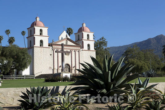 Santa Barbara, CA Photograph - Mission Santa Barbara, Also Known as Santa Barbara Mission, is a Spanish Mission Founded by The Franciscan Order Near Present-Day Santa Barbara, California