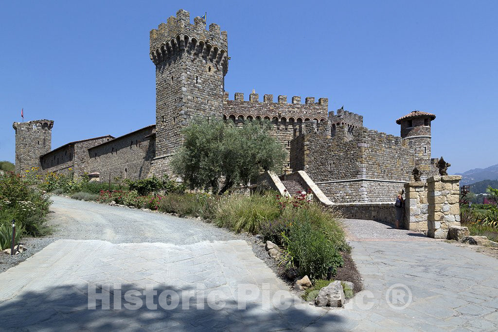 Napa Valley, CA Photo - Castello di Amorosa, 12th Century Medieval Tuscan-Style Castle Winery; Featuring Hand-Crafted Italian Style Wines in California
