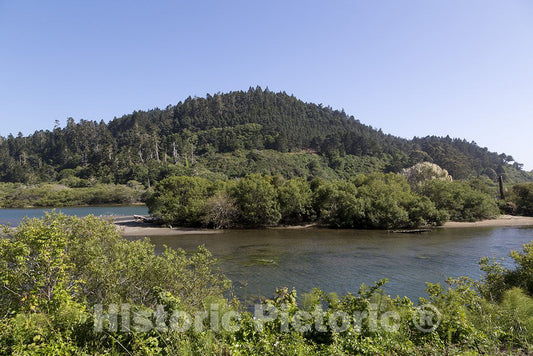 California Photo - River Scene Along Route 101 in Northern California