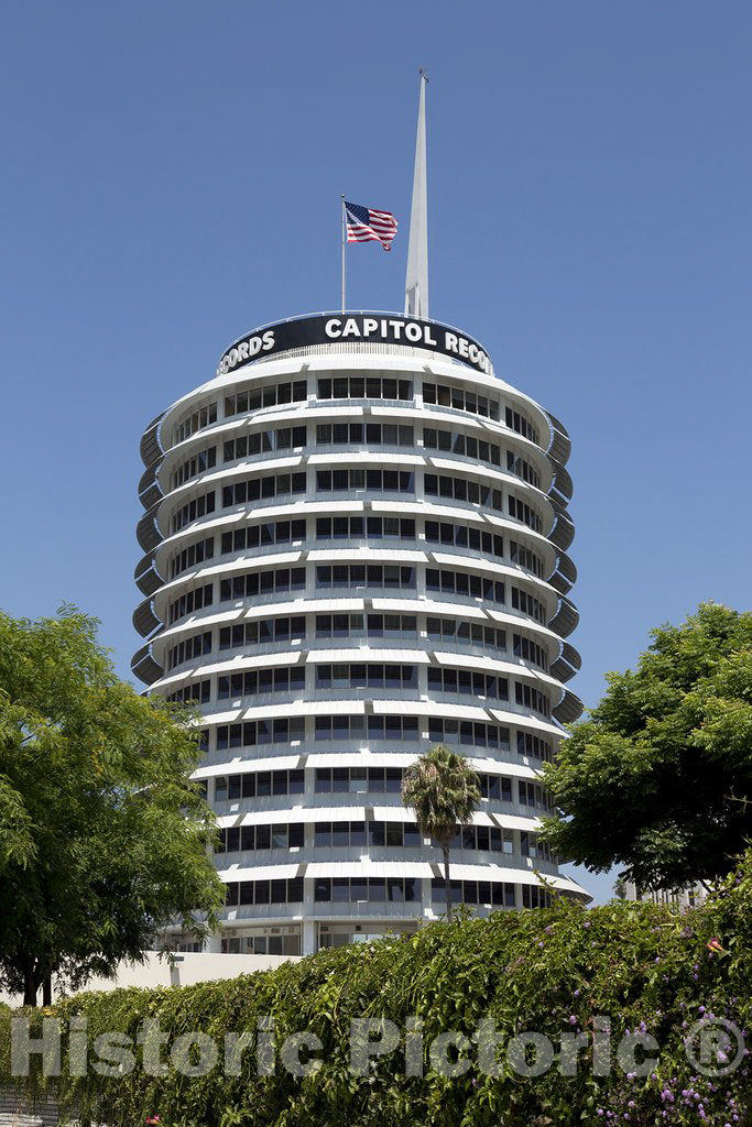 Los Angeles, CA Photo - The Capitol Records Tower, a Major Landmark Near The Corner of Hollywood and Vine, Los Angeles, California