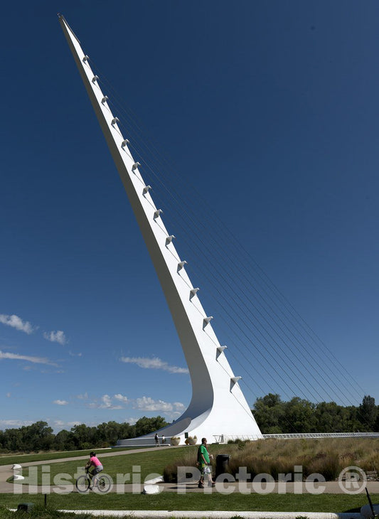 Redding, CA Photo - The Sundial Bridge at Turtle Bay Crosses The Sacramento River in The Heart of Redding, California