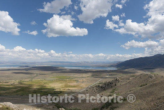 Mono County, CA Photo - Mono Lake, a Large, Shallow Saline soda Lake in Mono County, California