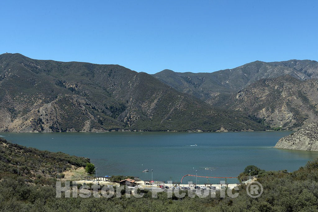 California Photo - Pyramid Lake, a Reservoir Formed by Pyramid Dam on Piru Creek in The Eastern San Emigdio Mountains, Near Castaic, Southern California