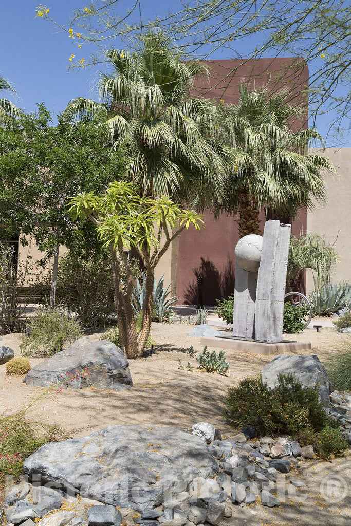 California Photo - Palm trees and sculpture in the Southern California desert