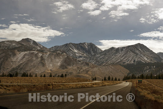 Mammoth Lakes, CA Photo - View of Mountains, Mammoth Lakes, California