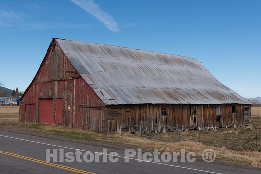 Photo - Wooden barn Along The Road in Northern California- Fine Art Photo Reporduction