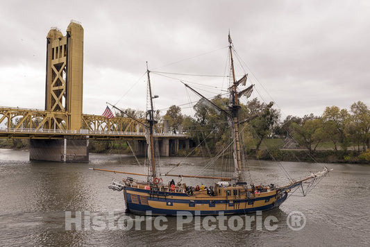 Sacramento, CA Photo - Boat on River in Sacramento, The Capital City of The U.S. State of California and The County seat of Sacramento County