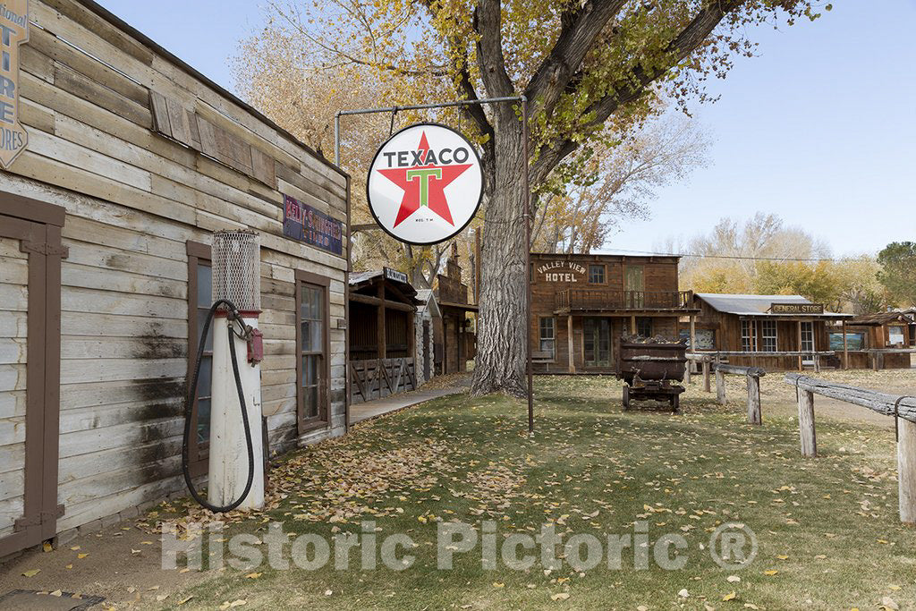 Bishop, CA Photo - Brown's Town campground and historic site in Bishop, California