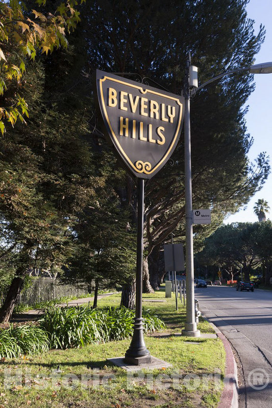 Beverly Hills, CA Photo - Iconic sign for the town of Beverly Hills, an affluent city in Los Angeles County, California, surrounded by the City of Los Angeles