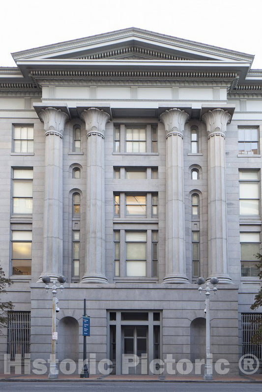 New Orleans, LA Photo - U.S. Custom House in New Orleans, Louisiana