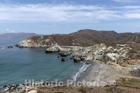 Santa Catalina, CA Photo - Santa Catalina Island, a Rocky Island Off The Coast of California