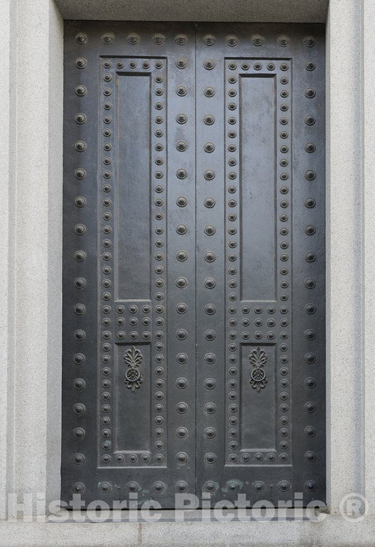 Savannah, GA Photo - Exterior Door. U.S. Custom House, East Bay and Bull Streets, Savannah, Georgia