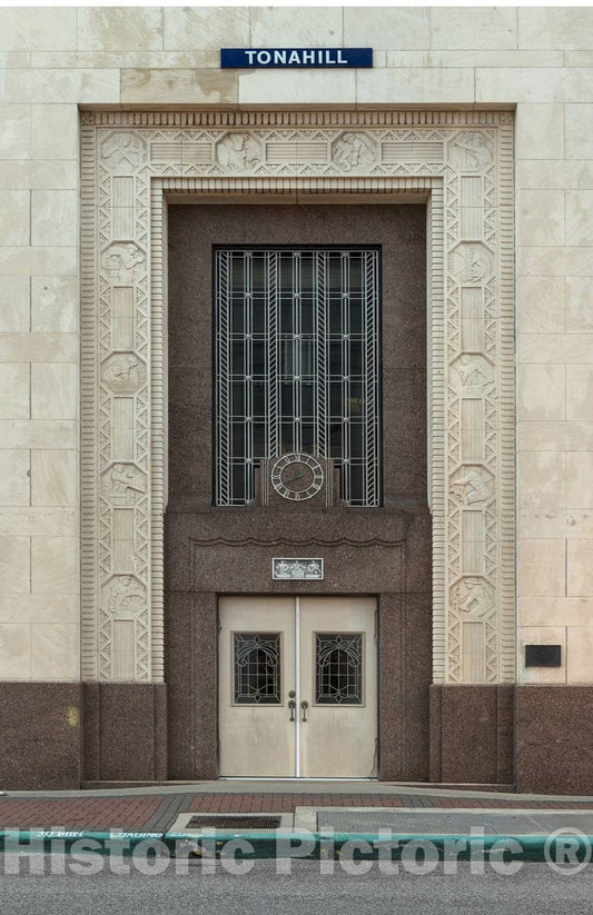 Photo- Facade of The Long-Abandoned First National Bank Building, which Opened in 1937 in Downtown Beaumont. The Building Presents a Classic Example of The Art Deco Style