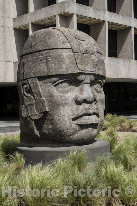 Austin, TX Photo - The San Lorenzo Monument. Also Known as El Rey, The Monument is Located on The Campus of The University of TX at Austin -