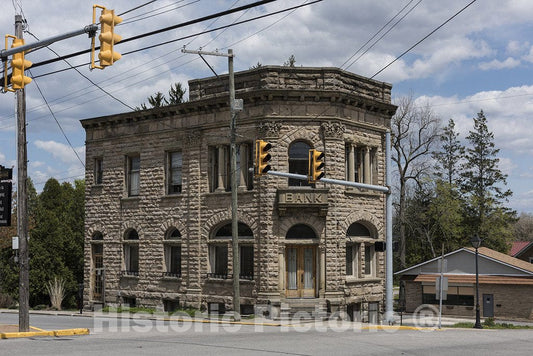 Kingwood, WV Photo - The Old, Stone Bank of Kingwood Building in Kingwood, West Virginia