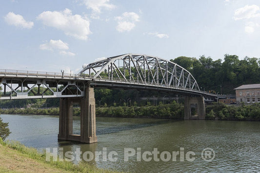 Charleston, WV Photo - The South Side Bridge Over The Kanawha River in Charleston, West Virginia