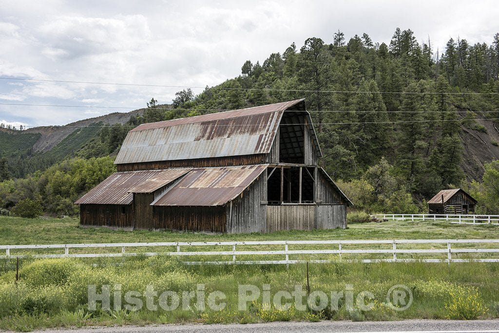 Archuleta, CO Photo - A Once-Grand, Now (in 2015) Forlorn barn in Rural Archuleta County, CO