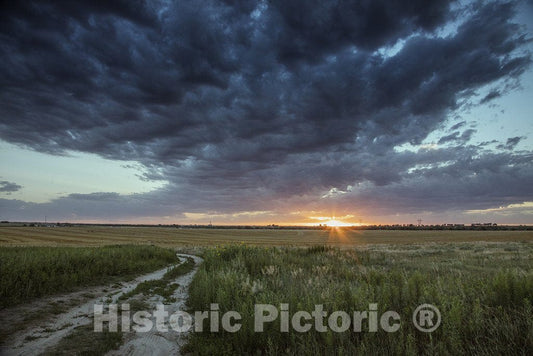 Fort Morgan, CO Photo - Sunset Near Fort Morgan in Northeastern Colorado