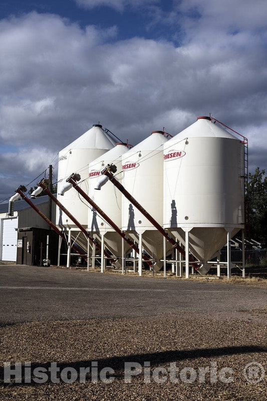 Hulett, WY Photo - Large Grain Bins in Hulett, Wyoming