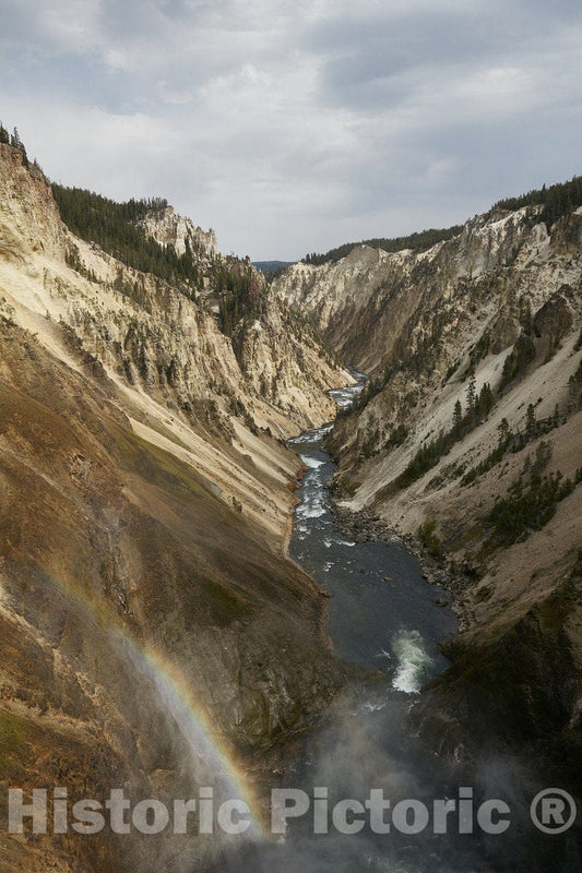 Yellowstone Park, Wyoming Photo - Yellowstone Canyon, Reaching Down to The Yellowstone River