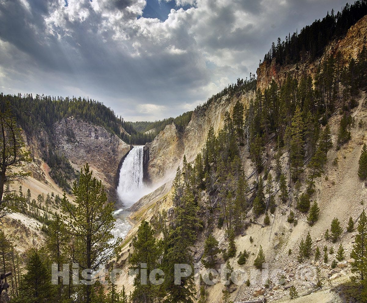 Yellowstone National Park, Wyoming Photo - The Lower Falls of The Yellowstone River