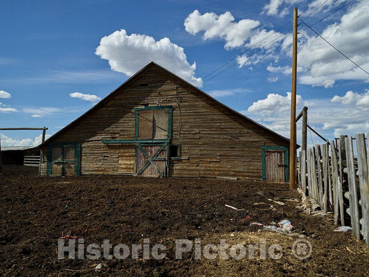 Photo - Distinctive barn Near The Town of Rand in Jackson County, Colorado- Fine Art Photo Reporduction