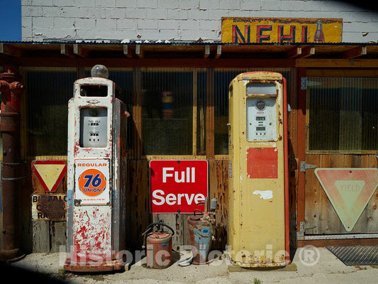 Photo- Entrance to The Blue Heron Art Gallery and Antiques Store in Hudson, Wyoming 2 Fine Art Photo Reproduction